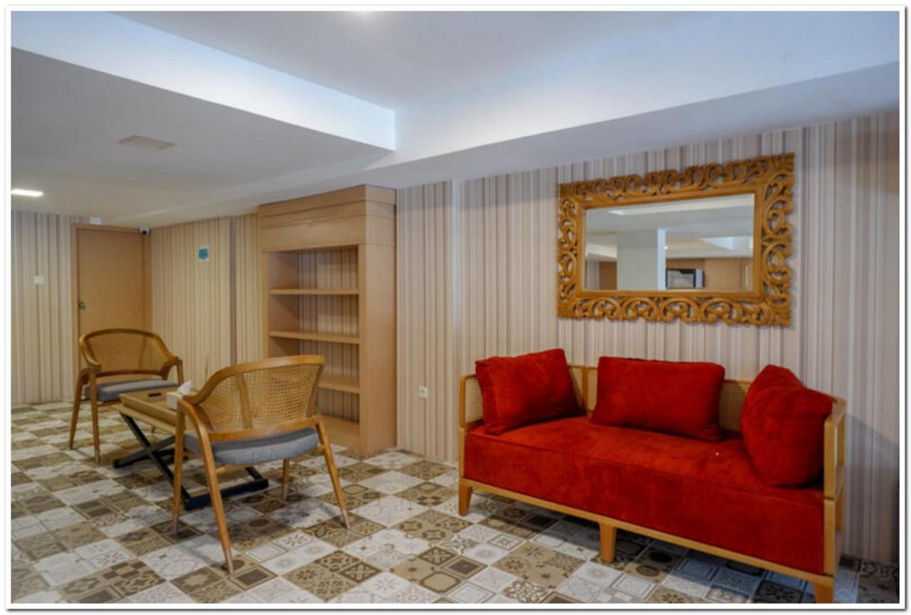 Reddoorz Plus @ Madukoro Raya Semarang Exteriér fotografie